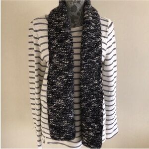 Unisex Hand Knit Elegant Black and White Knit Scarf